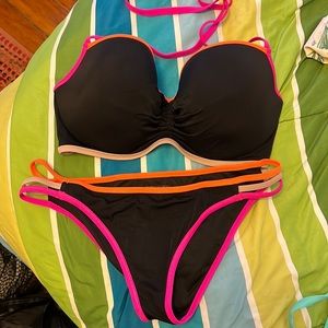 Victoria’s Secret Swimsuit Set Size 36DDD Large